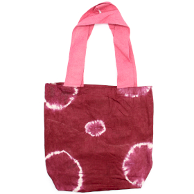 Naturlig Bomullskasse med Batik - 38x42x12cm - Röd med Cirklar - Rosa Handtag